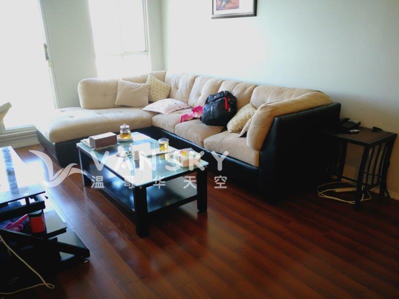 260520220805_2. Living room.jpg